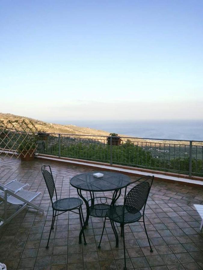 B&B La Scapola Mattinata Exterior photo