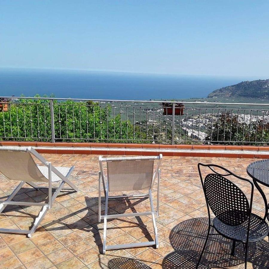 B&B La Scapola Mattinata Exterior photo