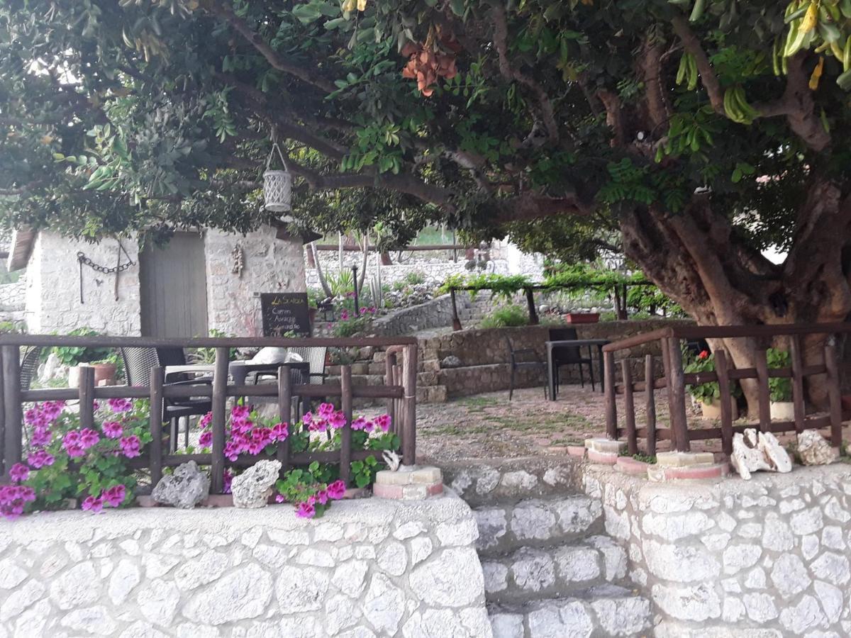 B&B La Scapola Mattinata Exterior photo